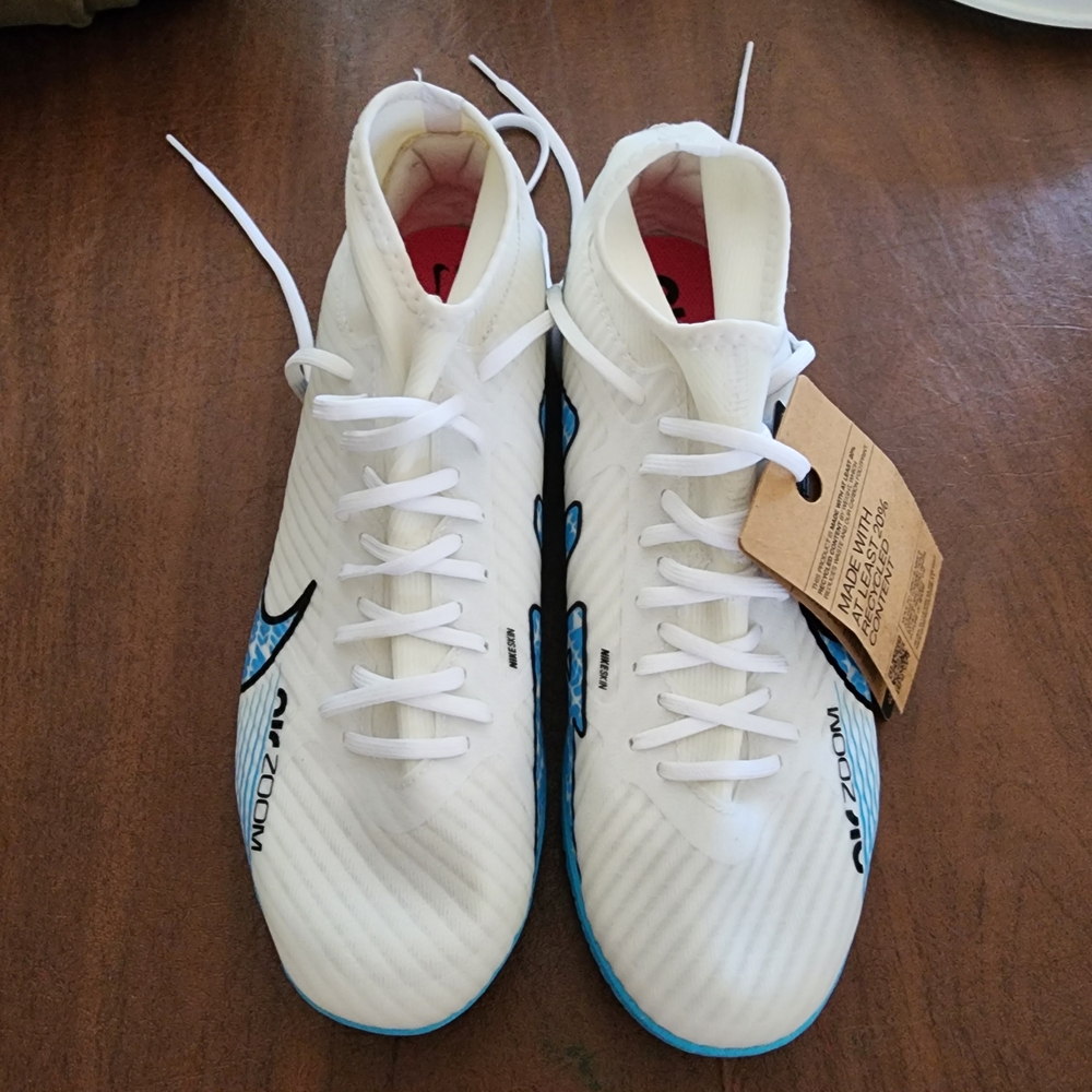 Nike Zoom Men's White and Blue Soccer Shoes